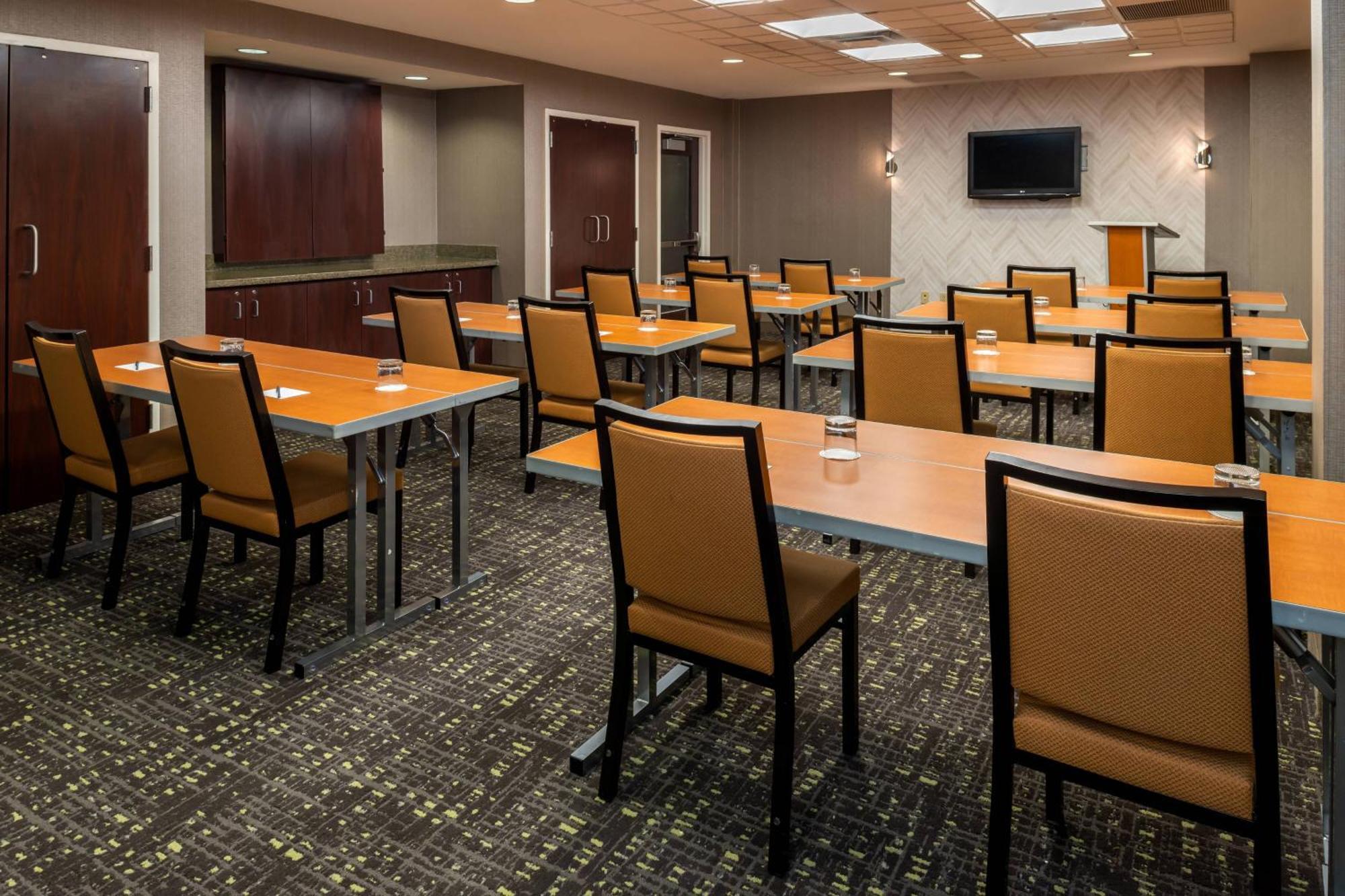 Springhill Suites By Marriott Pittsburgh North Shore Bagian luar foto