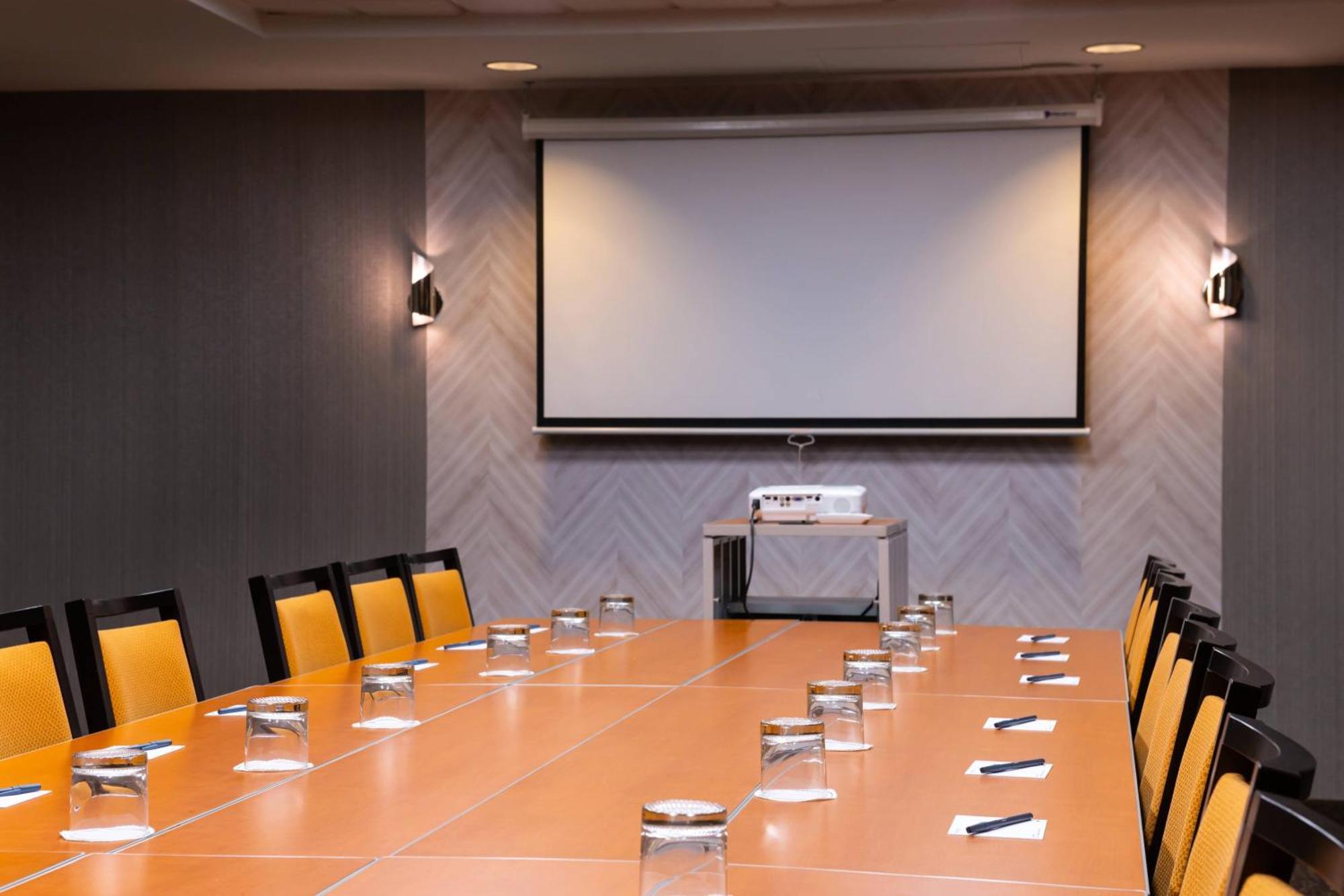 Springhill Suites By Marriott Pittsburgh North Shore Bagian luar foto