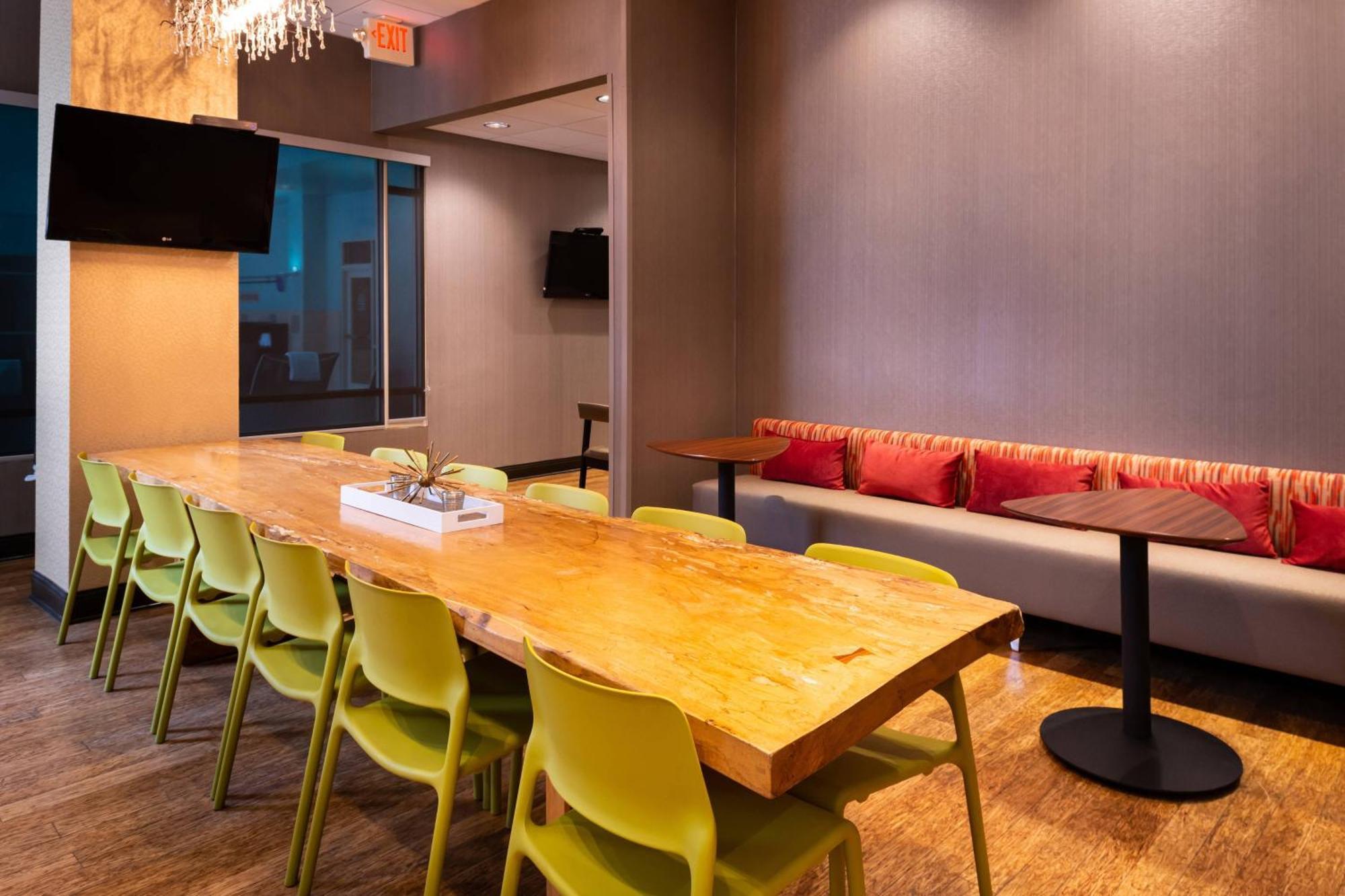 Springhill Suites By Marriott Pittsburgh North Shore Bagian luar foto