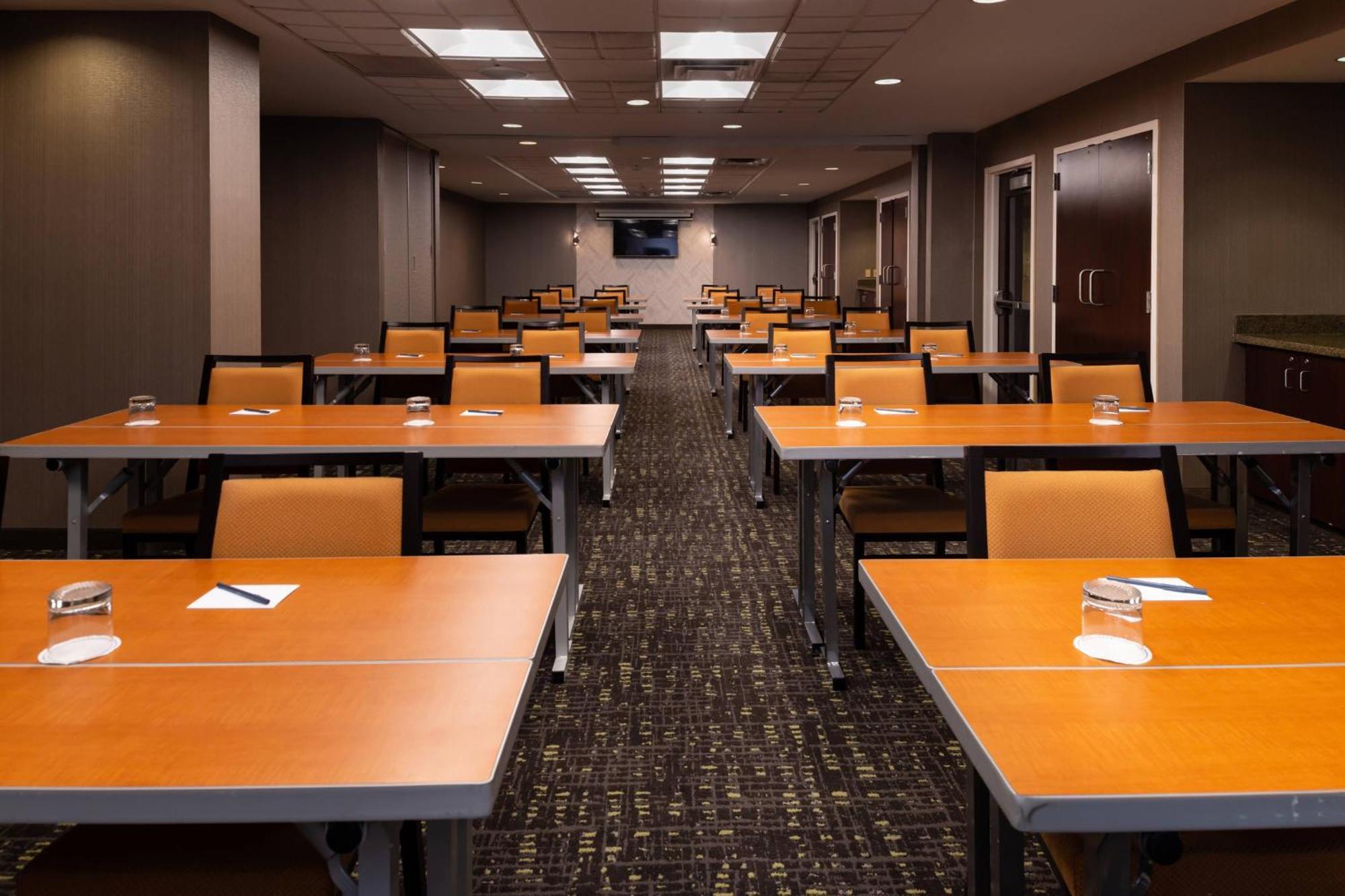 Springhill Suites By Marriott Pittsburgh North Shore Bagian luar foto