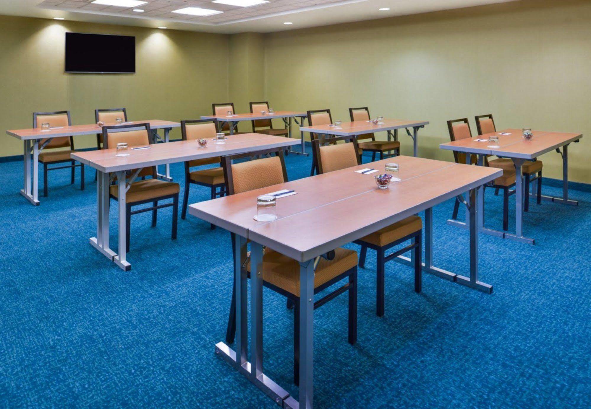 Springhill Suites By Marriott Pittsburgh North Shore Bagian luar foto